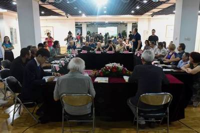 &ldquo;絲路故事--烏茲別克斯坦藝術(shù)家邀請(qǐng)展&rdquo;在《藝術(shù)市場(chǎng)》美術(shù)館隆重開幕